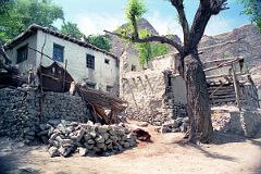 10 Skardu House In Chumik Below Khardong Hill.jpg